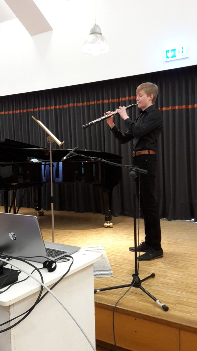 Bravo, Leo! Mit 15 Jahren mit Bestnoten von der MuKs an die ...