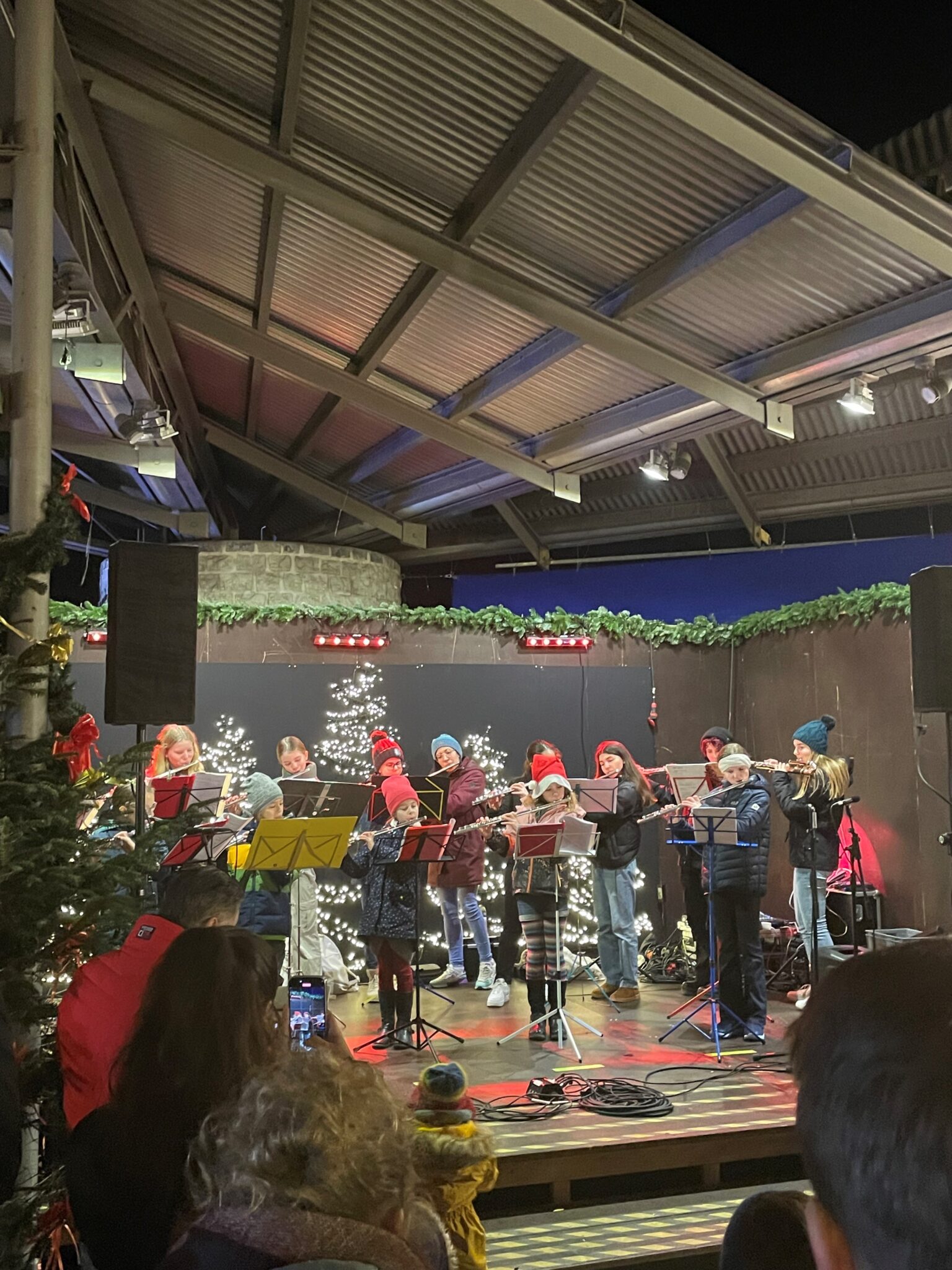 MuKs-Ensembles auf dem Weihnachtsmarkt